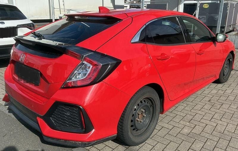 Gebraucht Honda Civic Elegance 129 PS (94 kW) 2017 Rot Limousine