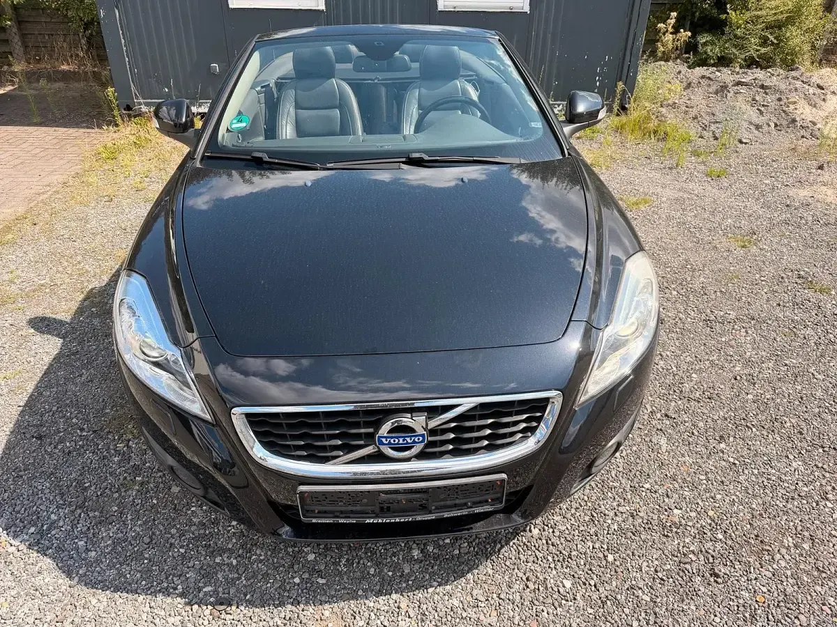 Gebraucht Volvo C70 Summum 136 PS (100 kW) 2010 Schwarz Cabrio