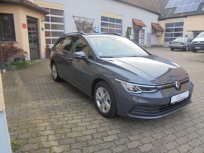 Gebraucht VW Golf VIII 110 PS (80 kW) 2023 Grau Kombi