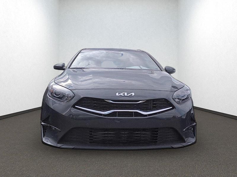Neu Kia Ceed Sportswagon 140 PS (102 kW) 2025 Schwarz Kombi