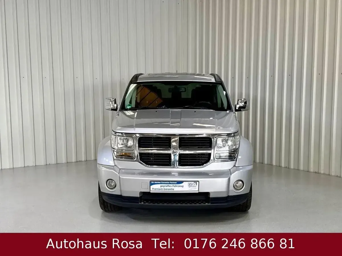 Używany Dodge Nitro 177 KM (130 kW) 2010 Srebrny SUV