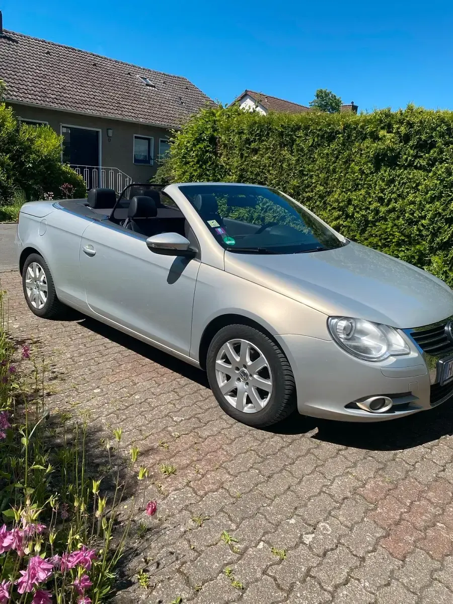 Gebraucht VW Eos 122 PS (89 kW) 2010 Gelb Cabrio