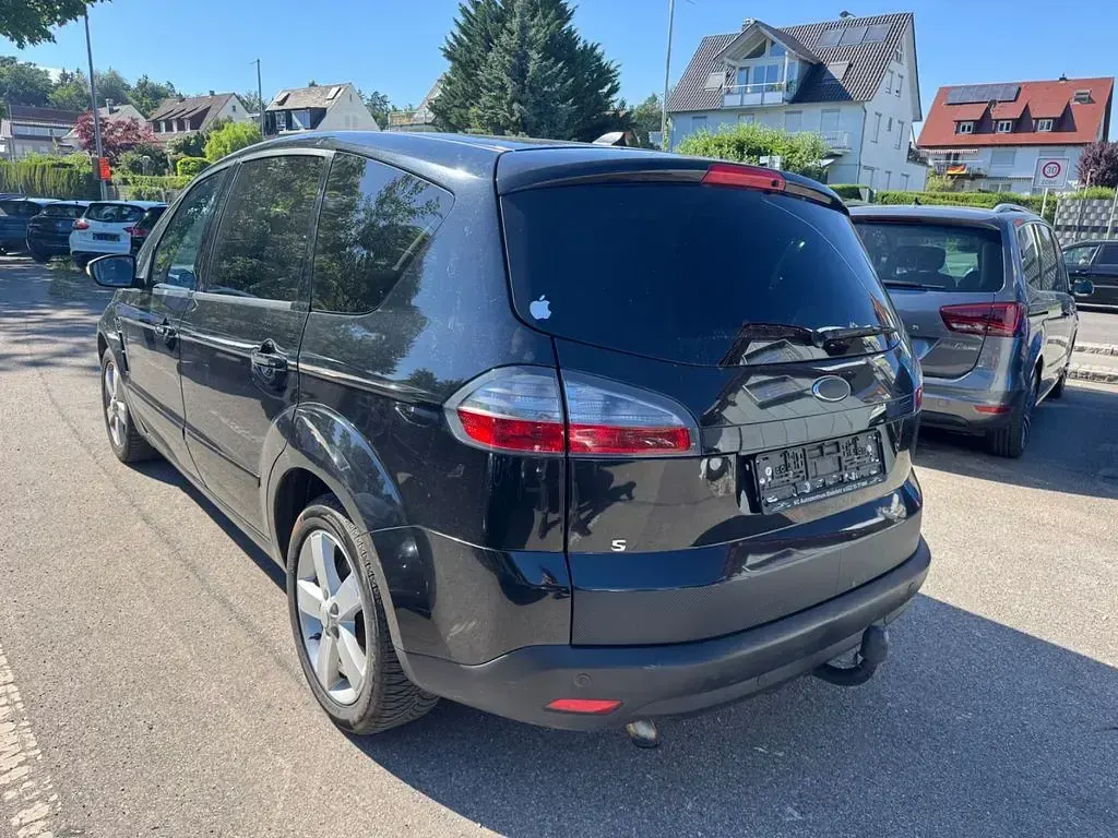 Gebraucht Ford S-MAX Titanium 140 PS (102 kW) 2009 Schwarz Van / Kleinbus