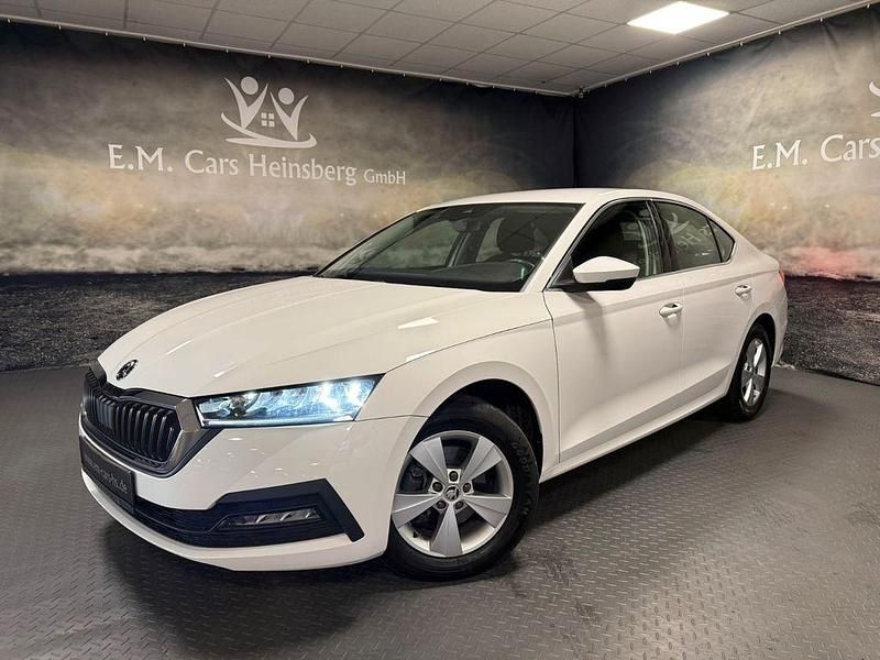 Gebraucht Skoda Octavia Ambition 110 PS (80 kW) 2021 Weiß Limousine