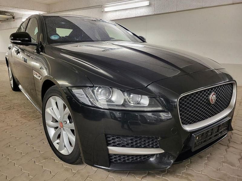 Gebraucht Jaguar XF R-Sport 300 PS (220 kW) 2016 Schwarz Limousine