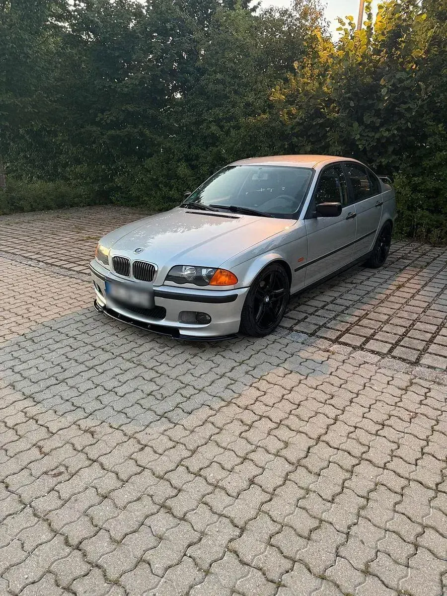 Gebraucht BMW 318 Performance 118 PS (86 kW) 1999 Silber Limousine