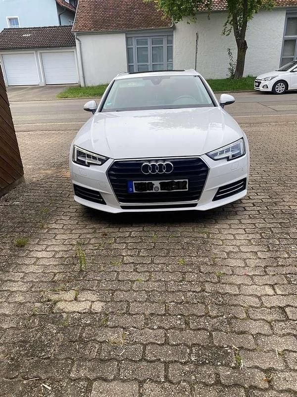 Weiß Gebraucht 2019 Audi A4 Design Kombi | 19.300 € (Fairer Preis) - Bild 1/4