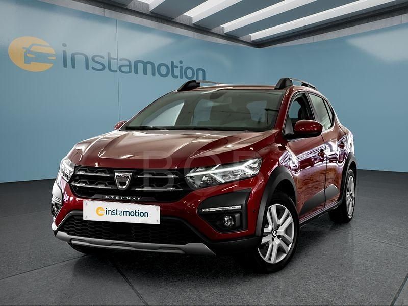 Rot Gebraucht 2022 Dacia Sandero Stepway Kleinwagen | 15.299 € (Etwas zu teuer) - Bild 1/4