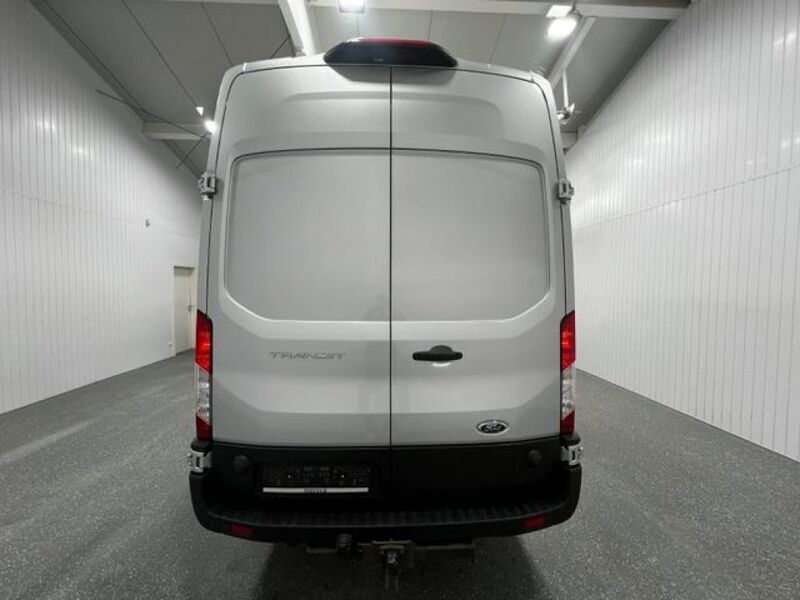 Gebraucht Ford Transit 131 PS (96 kW) 2020 Polarsilber (metallic) Van