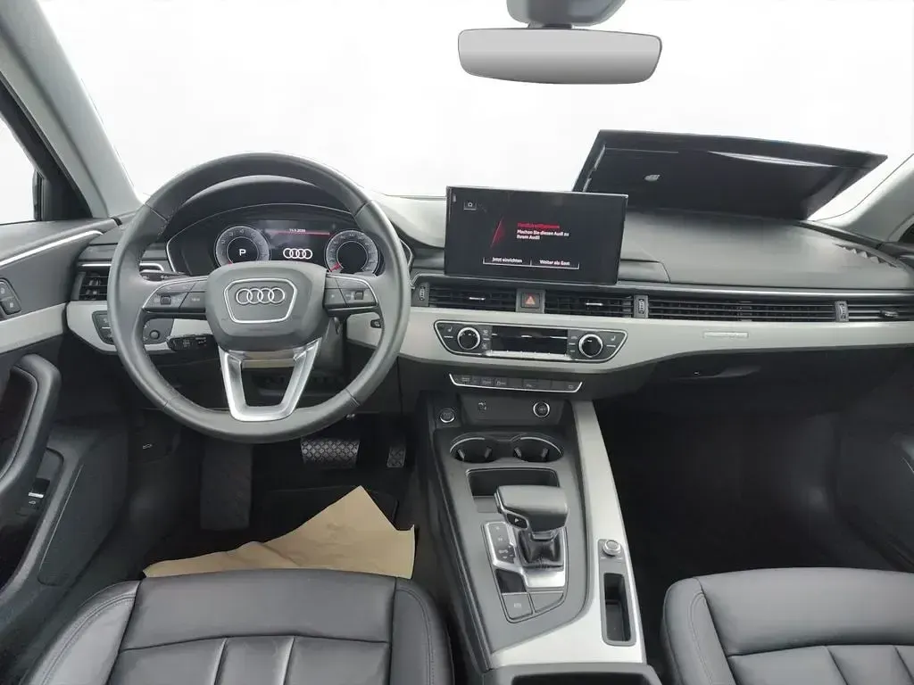 Gebraucht Audi A4 Advanced Plus 204 PS (150 kW) 2023 Florettsilber metallic Kombi