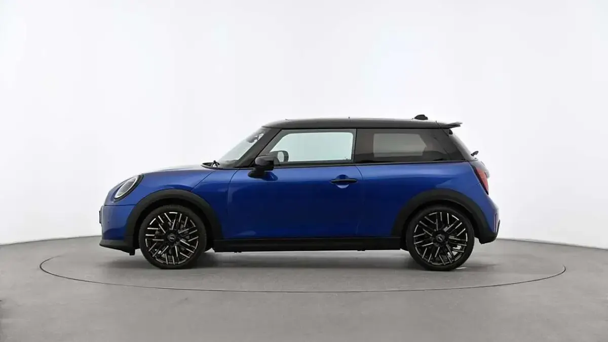 Gebraucht Mini Cooper S Favoured 204 PS (150 kW) 2025 Blau Kleinwagen