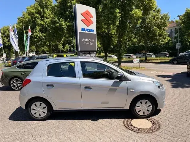 Gebraucht Mitsubishi Space Star Classic Collection 71 PS (52 kW) 2015 Silber Limousine