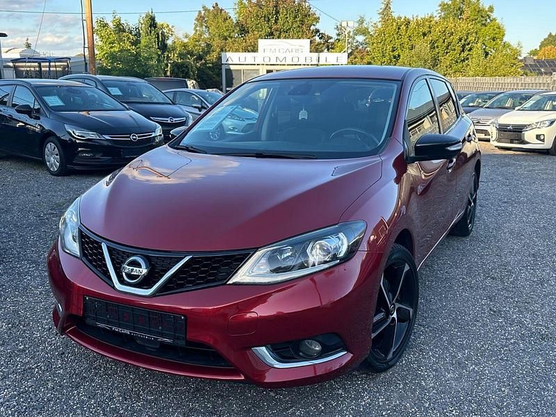 Rot Gebraucht 2018 Nissan Pulsar Black Edition Limousine | 10.990 € (Fairer Preis) - Bild 1/4