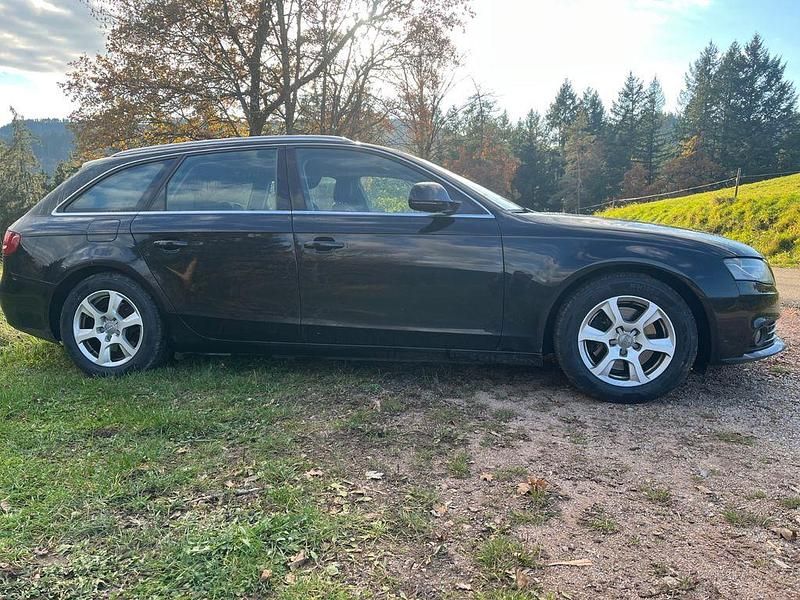 Gebraucht Audi A4 Ambition 160 PS (117 kW) 2008 Schwarz Kombi