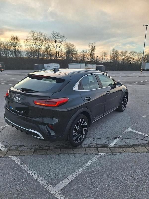 Gebraucht Kia XCeed Vision 160 PS (117 kW) 2024 Schwarz SUV