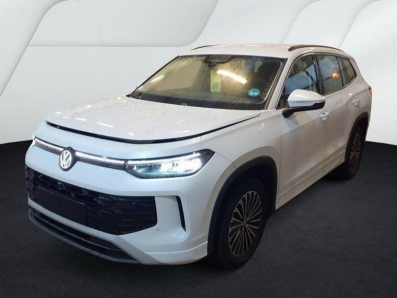 Gebraucht VW Tayron Life 193 PS (141 kW) 2025 Oryxweiß perlmutteffekt SUV