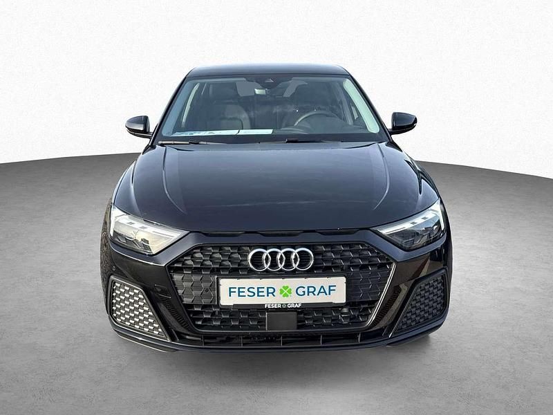 Neu Audi A1 Sport 116 PS (85 kW) 2025 Mythosschwarz metallic Kleinwagen