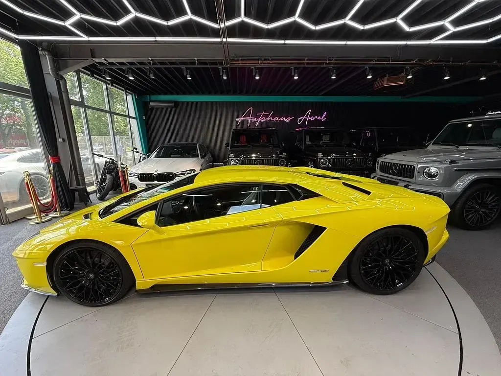 Gebraucht Lamborghini Aventador 700 PS (514 kW) 2022 Gelb