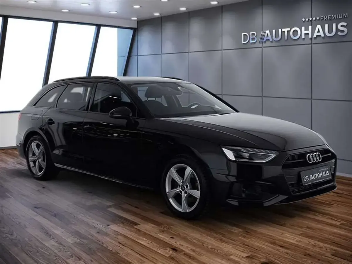 Gebraucht Audi A4 Advanced Plus 150 PS (110 kW) 2025 Schwarz Limousine