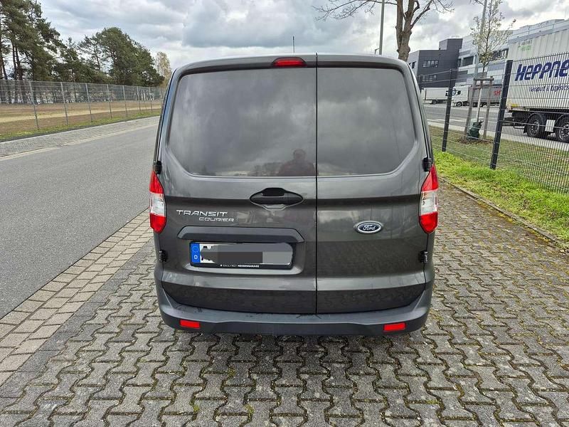 Gebraucht Ford Transit 101 PS (74 kW) 2021 Grau Van