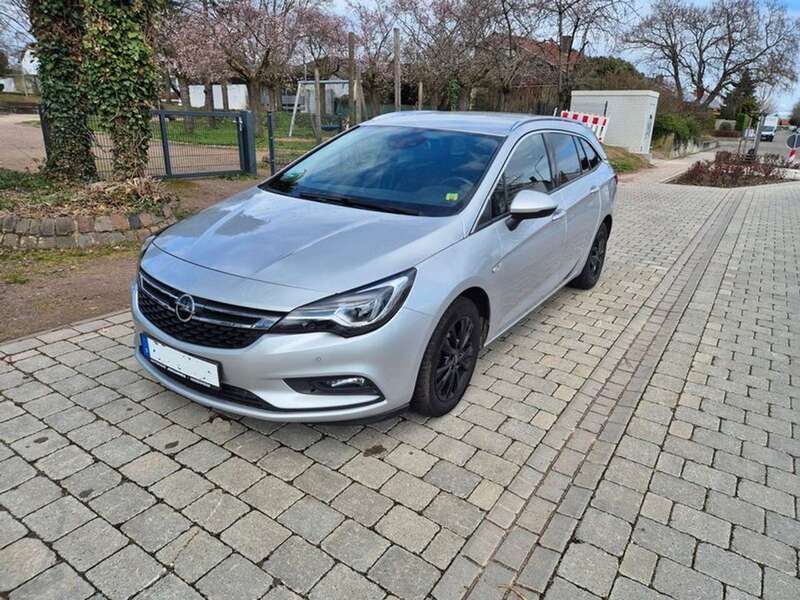 Silber Gebraucht 2019 Opel Astra Kombi | 9.850 € (Guter Preis) - Bild 1/4