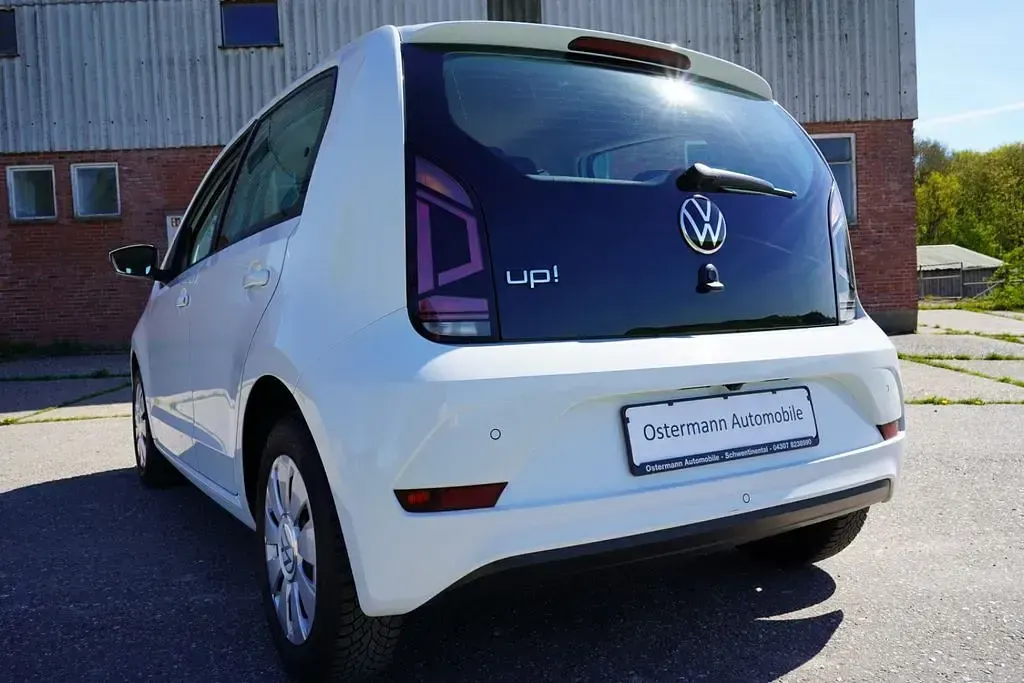Usata VW up! 65 CV (47 kW) 2021 Bianco Utilitaria