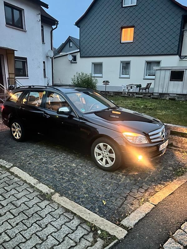 Gebraucht Mercedes C220 170 PS (125 kW) 2008 Schwarz Kombi