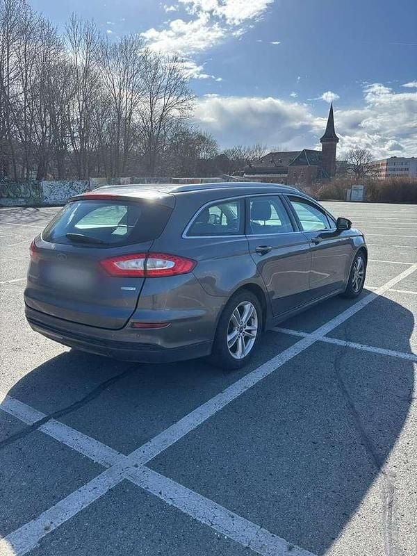 Gebraucht Ford Mondeo Trend 160 PS (117 kW) 2015 Grau Kombi