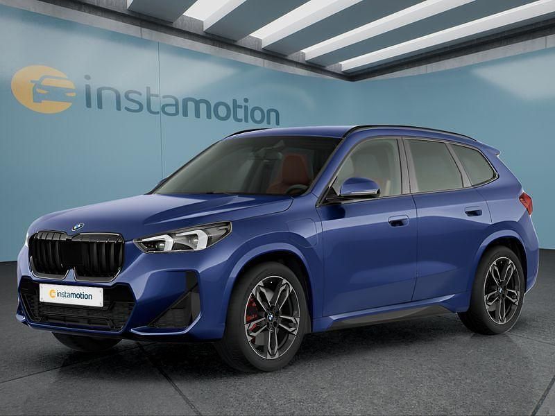 Blau Neu 2025 BMW M240 SUV | 68.349 € (Etwas zu teuer) - Bild 1/4