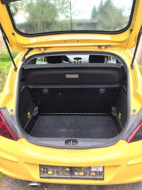 Gebraucht Opel Corsa Edition 87 PS (63 kW) 2010 Andere farben Kleinwagen