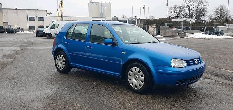 Gebraucht VW Golf IV 116 PS (85 kW) 2000 Blau Kombi