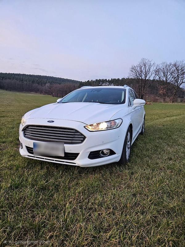 Gebraucht Ford Mondeo Titanium 150 PS (110 kW) 2015 Weiß Kombi