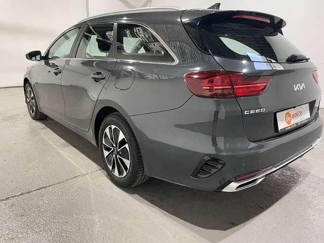 Gebraucht Kia Ceed Spirit 141 PS (103 kW) 2022 Kleinwagen