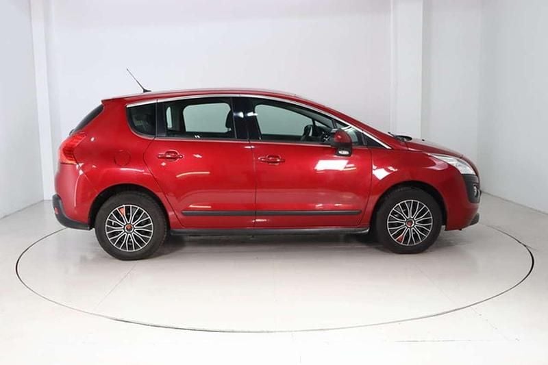 Gebraucht Peugeot 3008 120 PS (88 kW) 2012 Rot Limousine