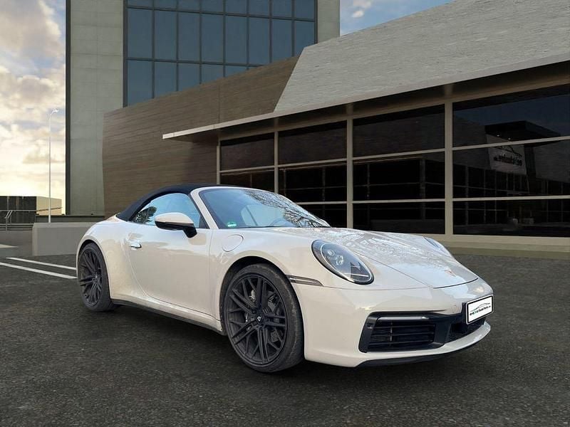 Gebraucht Porsche 992 385 PS (283 kW) 2021 Grau Cabrio