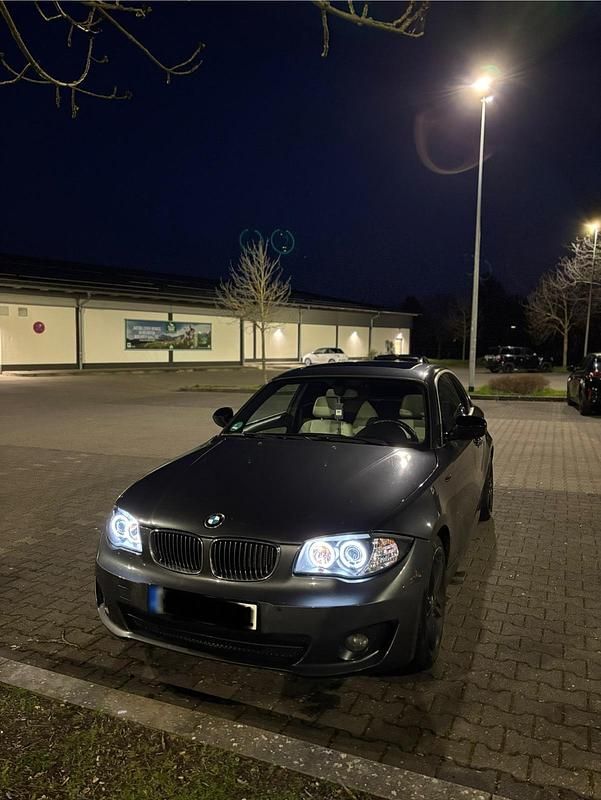 Gebraucht BMW 118 Coupé 143 PS (105 kW) 2012 Grau Coupé