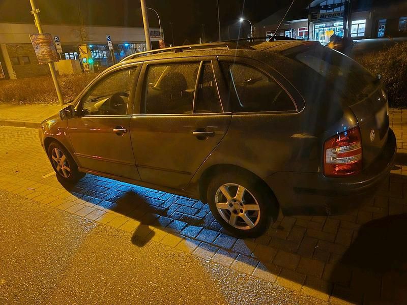 Gebraucht Skoda Fabia 64 PS (47 kW) 2007 Grau Kombi