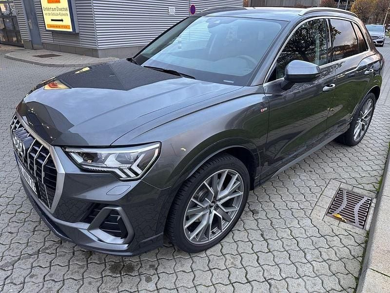 Gebraucht Audi Q3 S-Line 190 PS (139 kW) 2020 Grau SUV