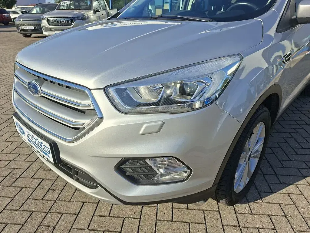 Gebraucht Ford Kuga Titanium 150 PS (110 kW) 2018 Silber SUV