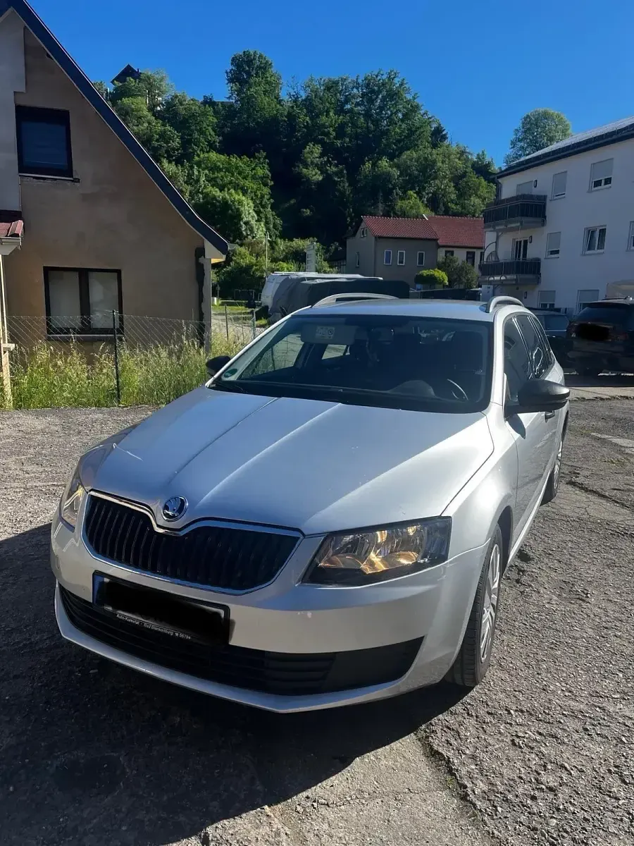 Gebraucht Skoda Octavia 115 PS (84 kW) 2015 Silber Kombi