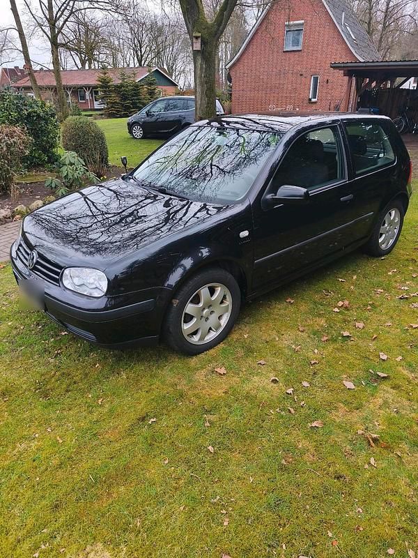 Gebraucht VW Golf IV 75 PS (55 kW) 2001 Schwarz Kleinwagen
