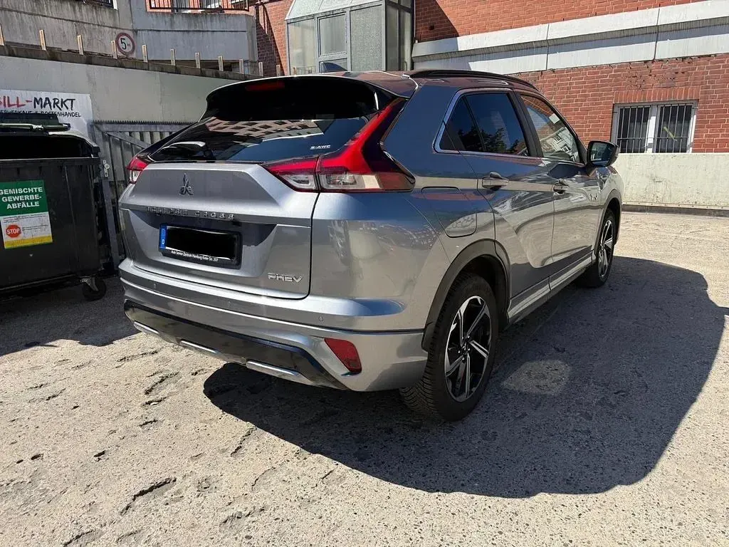 Usata Mitsubishi Eclipse Cross Intro Edition 188 CV (138 kW) 2022 Grigio SUV