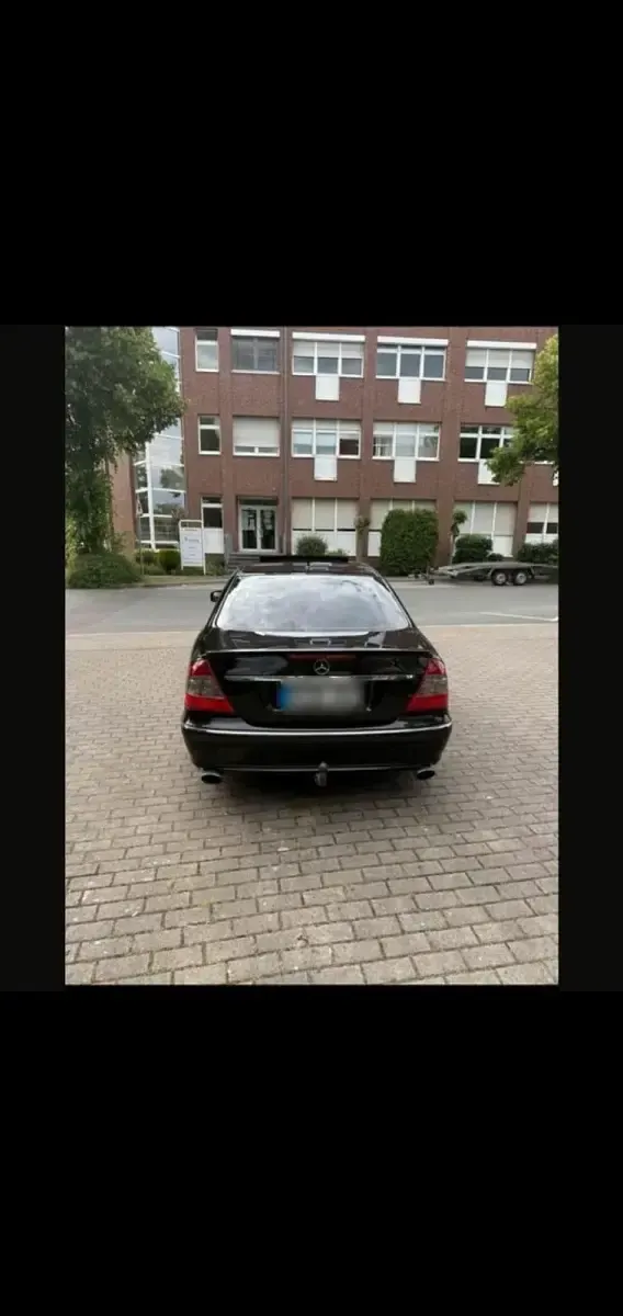 Gebraucht Mercedes E280 Avantgarde 190 PS (139 kW) 2007 Schwarz Limousine