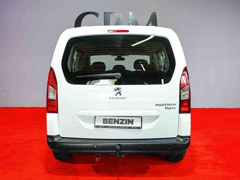 Gebraucht Peugeot Partner Tepee Active 98 PS (72 kW) 2013 Weiß Van / Kleinbus