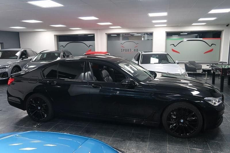 Gebraucht BMW 740 Shadowline 320 PS (235 kW) 2018 Schwarz Limousine