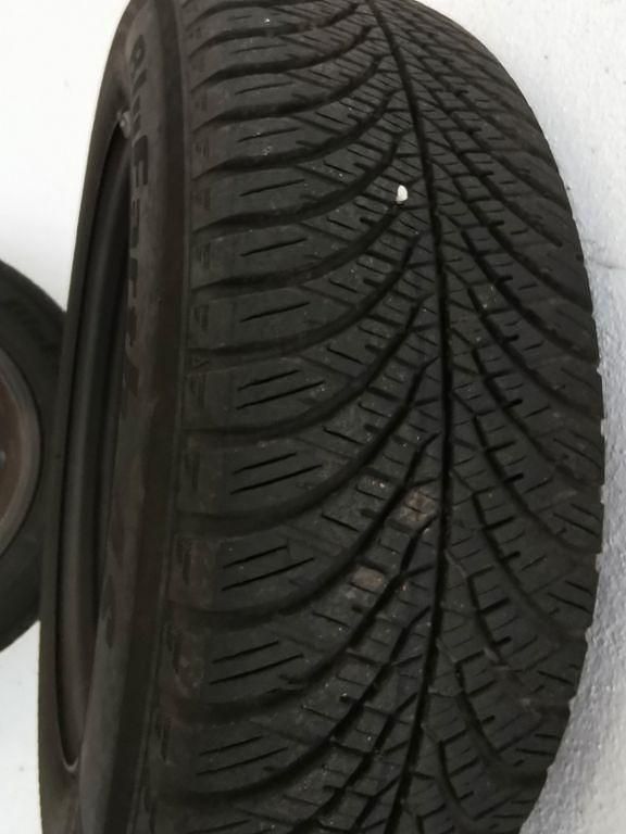 Gebraucht Dacia Sandero 75 PS (55 kW) 2009 Rot Limousine