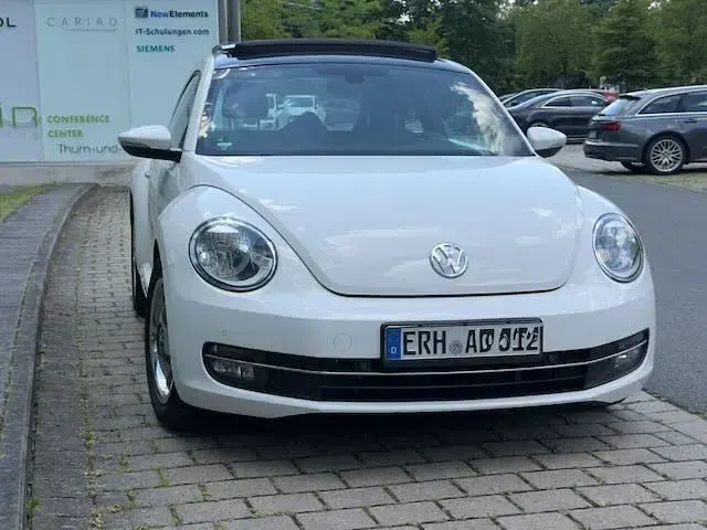 Gebraucht VW Beetle Design 105 PS (77 kW) 2012 Weiß Kleinwagen