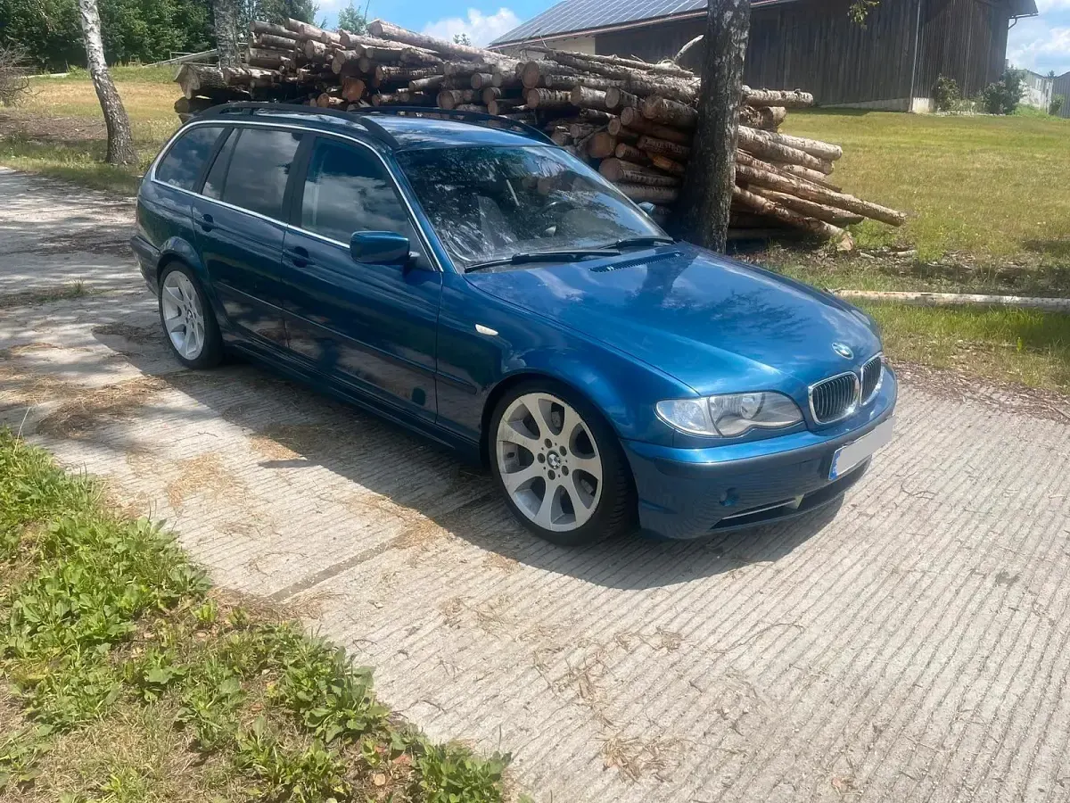 Gebraucht BMW 330 231 PS (169 kW) 2002 Blau Kombi