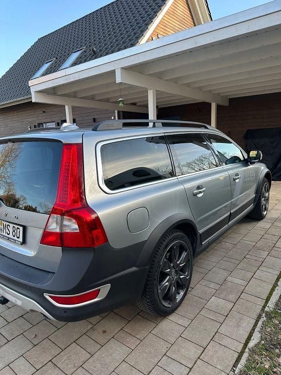 Gebraucht Volvo XC70 Summum 215 PS (158 kW) 2012 Silber Kombi