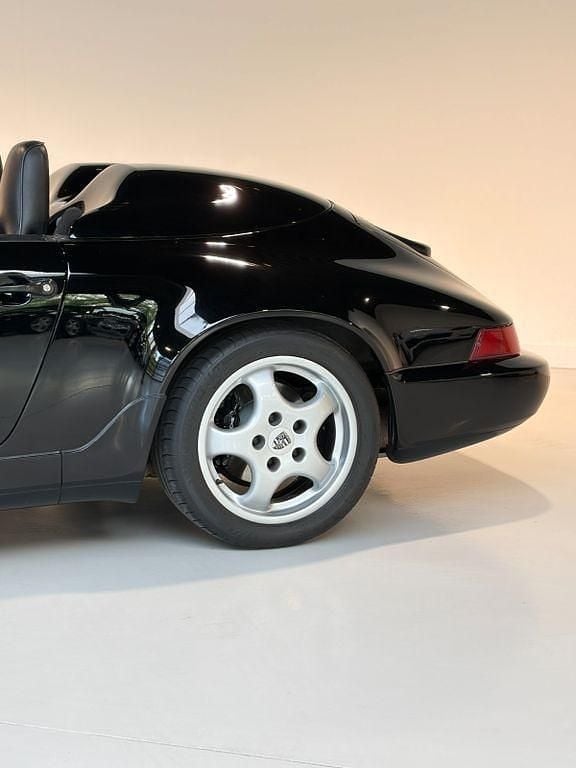 Second-hand Porsche 964 250 CP (183 kW) 1994 Negru Cabrio